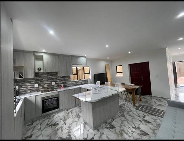 BUSINESS FOR SALE IN DIEPKLOOF ZONE 4